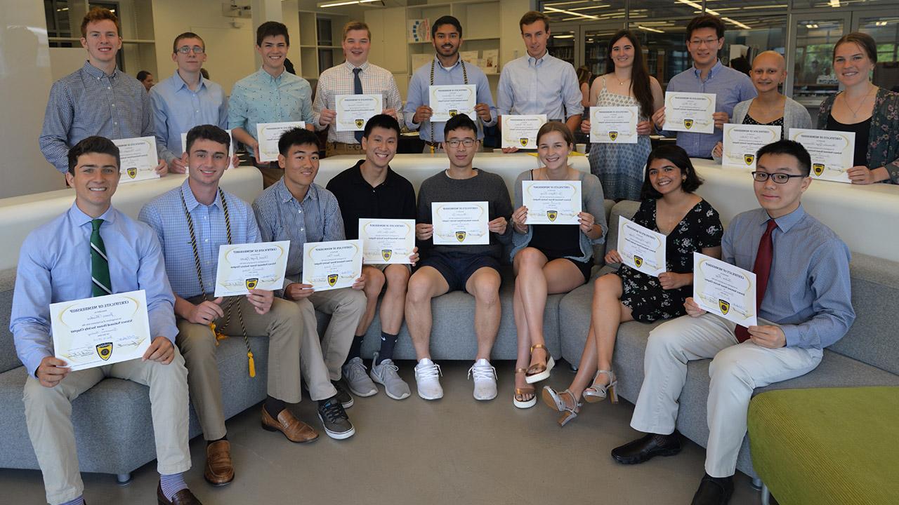 GA Inducts 18 New Members into Science National Honor Society 